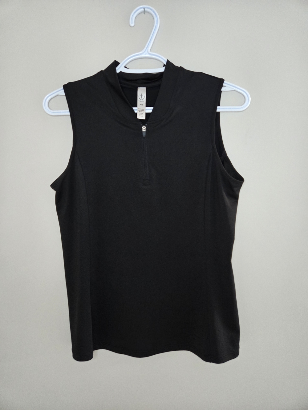 Women’s black sleeveless half-zip golf performance tank, small + new